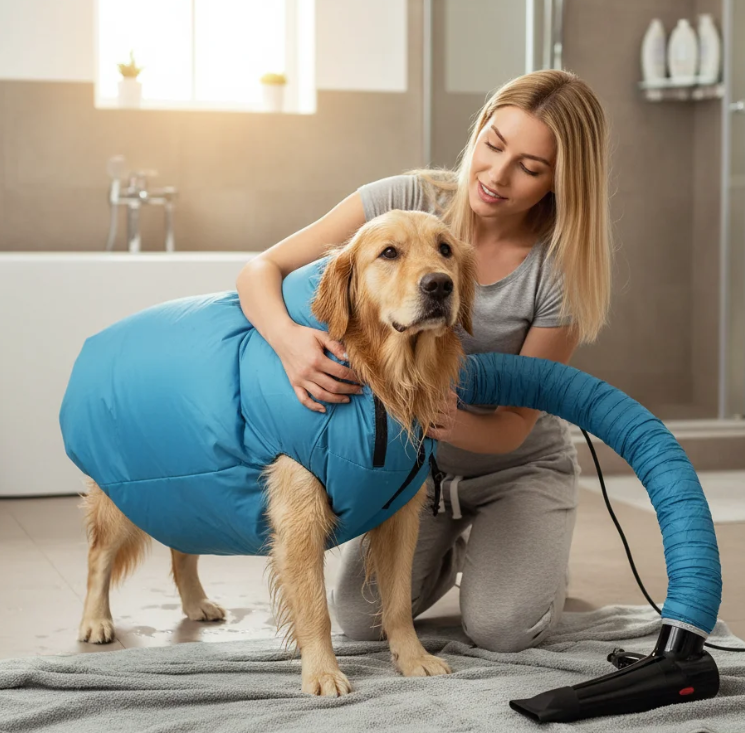 Comparison chart showing SmartNest™ drying times: 5-15 mins for small pets and 12-25 mins for large dogs.
